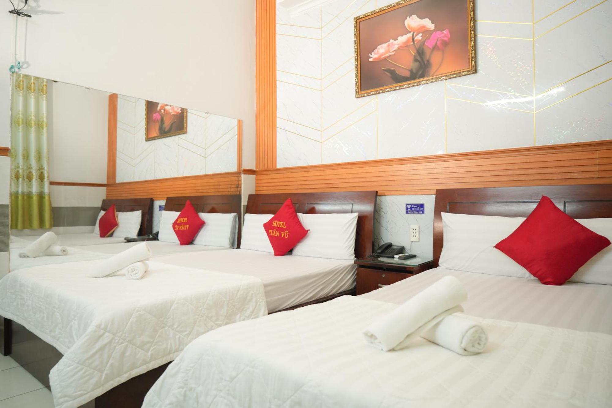 Hotel Khach San Tuan Vu à Hô Chi Minh-Ville Extérieur photo