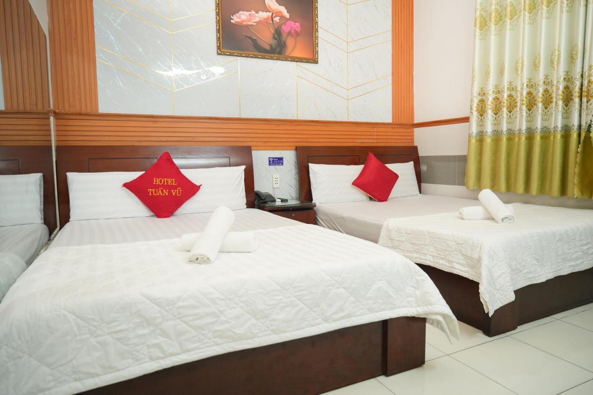 Hotel Khach San Tuan Vu à Hô Chi Minh-Ville Extérieur photo